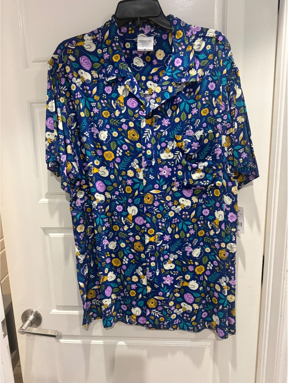 Kohl's XL Blue Peanuts Floral Button-Up Shirt with Cartoon Character Print